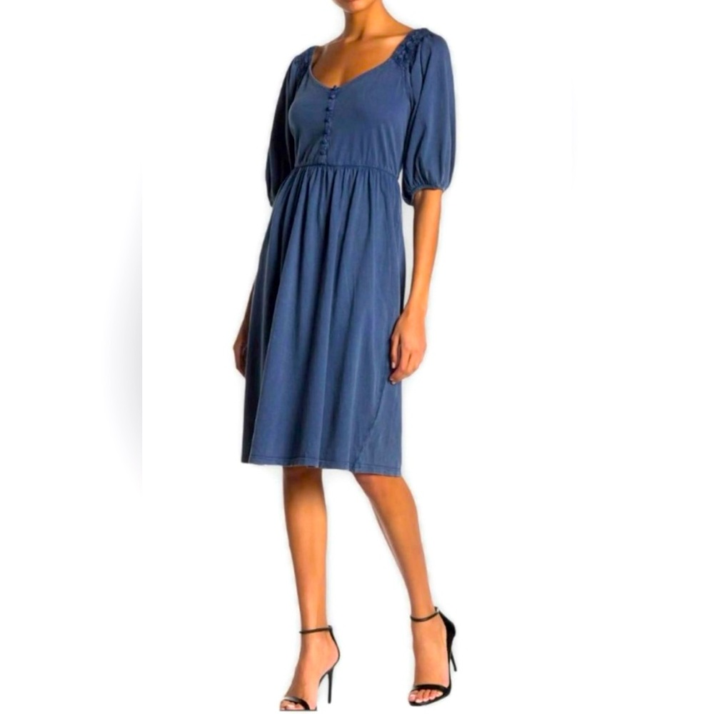 Susina blue puff sleeve dress midi below knee L button sweetheart princess